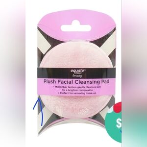 Equate Beauty Plush Facial Cleansing Pad